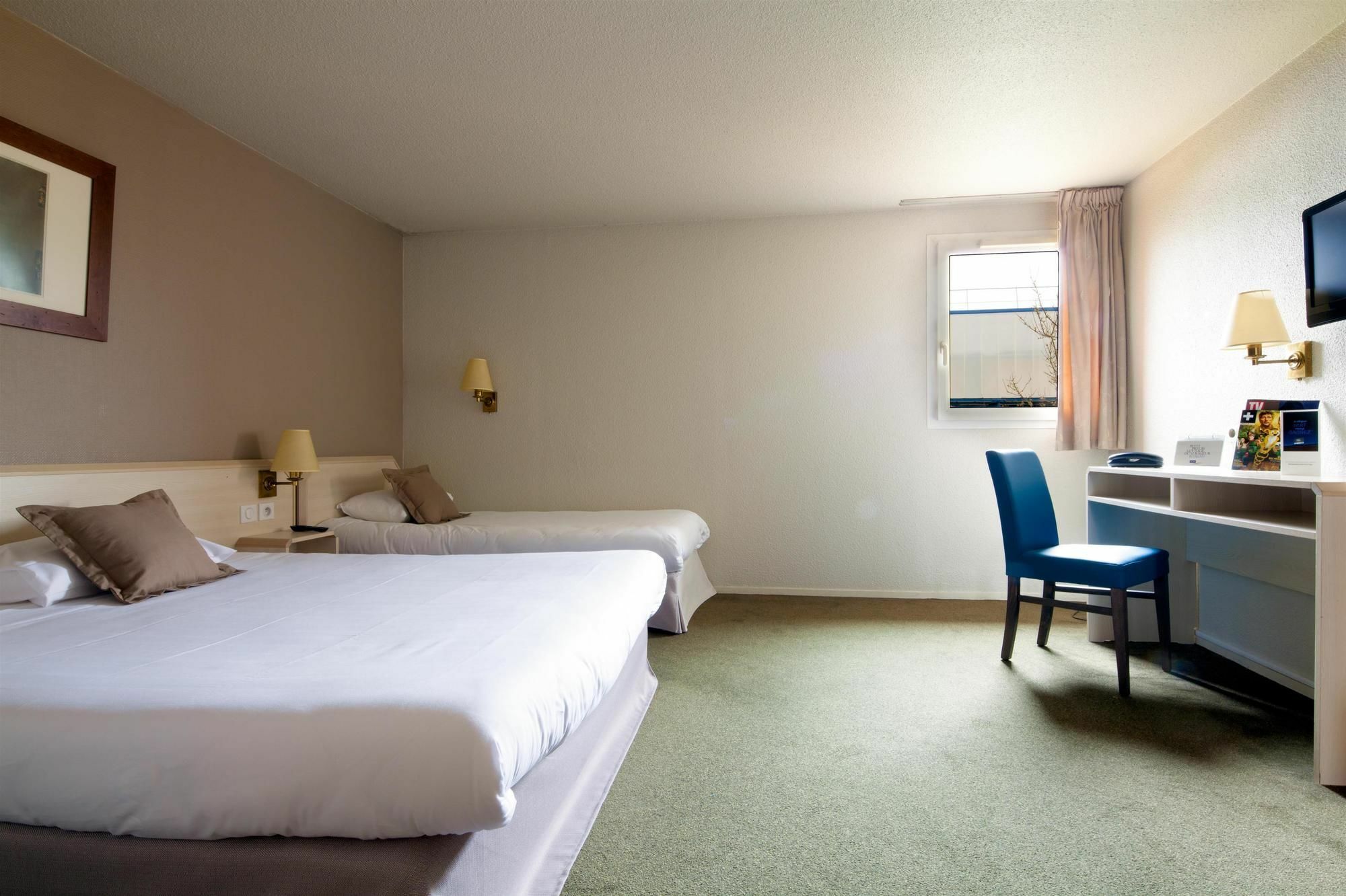 คอมฟอร์ต โฮเต็ล ออร์เลียง ซาร็อง Hotel ซารอง ภายนอก รูปภาพ
